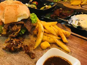 HASBİ HAN ET STEAK HOUSE