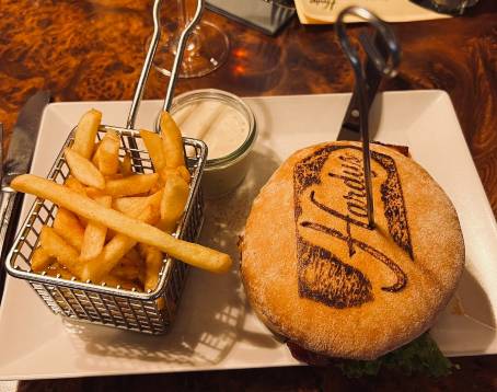 Hardys Bar and Restaurant