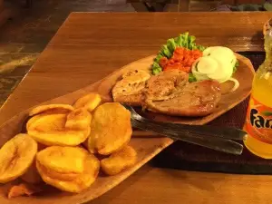 Slavonska KuĆa