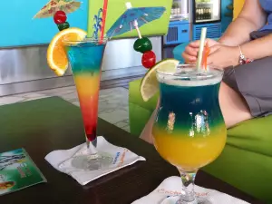 Cocktail Bar HAWAII