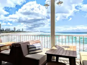 Top 10 Restaurants for Views & Experiences in Gold Coast