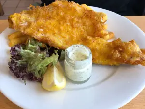Molly's Café Bar