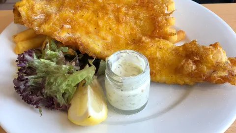 Molly's Café Bar in Stonehaven