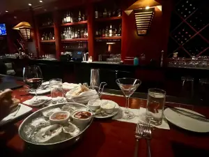 Fleming’s Prime Steakhouse & Wine Bar