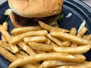 Burgers & More