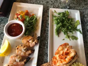 Middle Grounds Grill