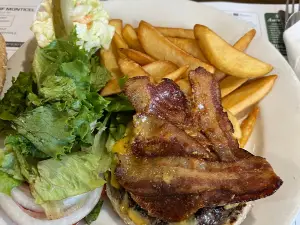 Tilly's Diner
