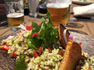 Maula Restobar