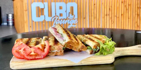 Cubo Lounge