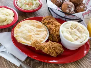 Applewood Farmhouse Grill