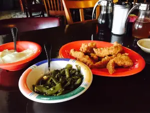 Babe's Chicken Dinner House