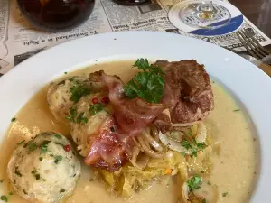 Gaststätte und Pub Old Man