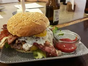 Burger 16/57