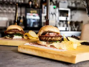 Taberna gastrobar & delicatessen