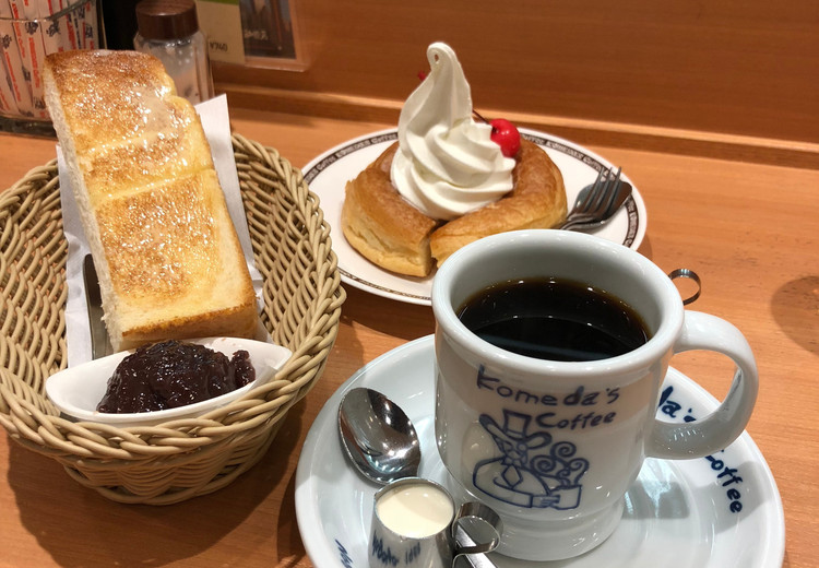 コメダ珈琲店エスカ店2026最新攻略！通常店とテイクアウト専門店の違い＆充電席の全貌