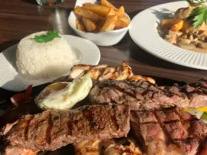 Luciano Bar & Bistro