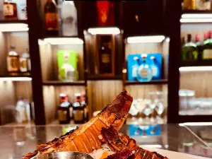 Celebrity Restaurant & Bar
