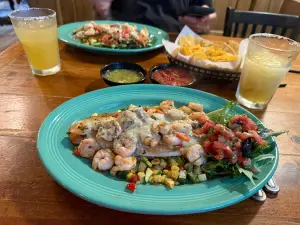 La Paz Restaurant & Catering