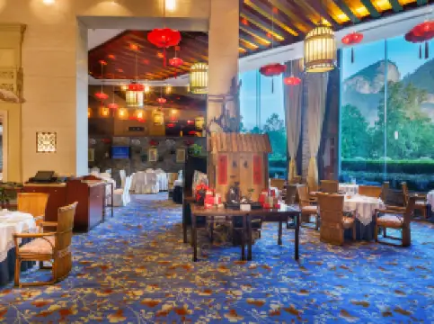 Huayuanzhong Restaurant