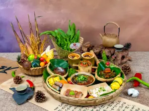 EMEI SHAN GRAND HOTEL FOOD VILLAGE