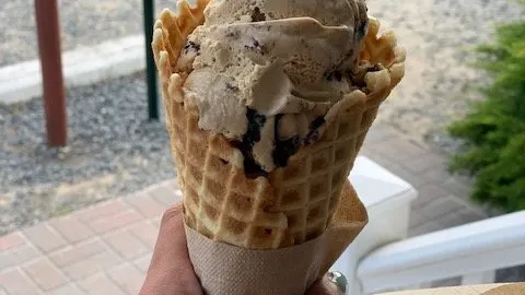 Somerset Creamery - Route 28A in Bourne