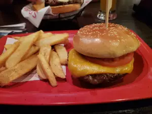 Red Robin Gourmet Burgers and Brews