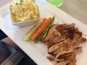 Zoe's Kitchen