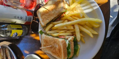 Malibu Beach Bar Restaurant