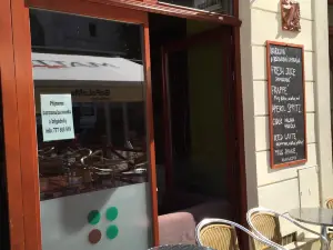 Bar BeFeLeMe coffee bar