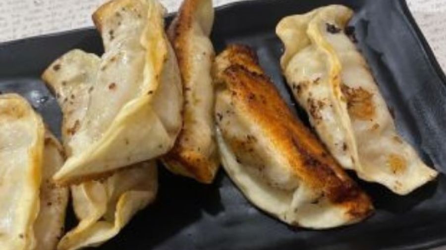 海鮮味骨湯餛飩店(小董鍋貼)