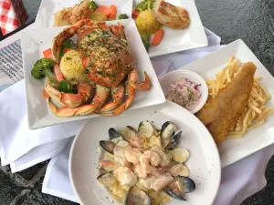 Crab Louie's Bistro