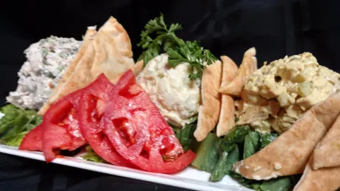 J's Family Restaurant & Lounge in Yamhill County
