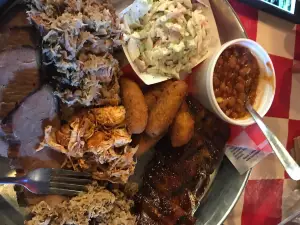 Phil's Bar-B-Que Pit