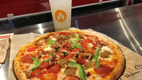Blaze Pizza in ゲーンズビル