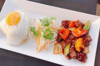 Chuon Chuon Bistro &  Bar