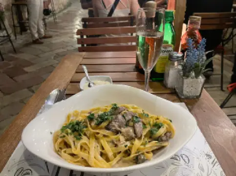 La Catedral Pasta Bar