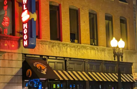Howl at the Moon