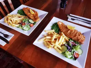 The Bishopton Inn Hotel Sizzling Pubs