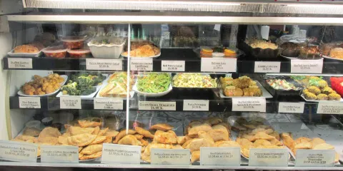 Mom's Kitchen To Go & Deli