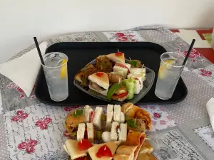 Boteguita Beach Pub Pescoluse