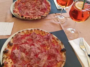 Le Tavernette