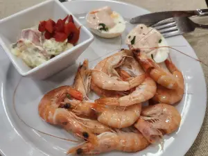 Plis-Plas Bar & Restaurant