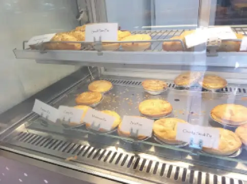 Sunrise Mudjimba Bakery