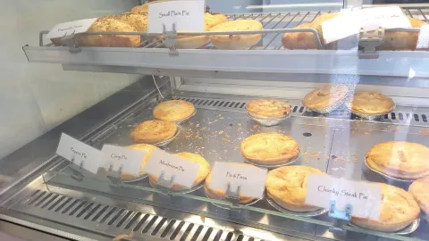 Sunrise Mudjimba Bakery in Mudjimba