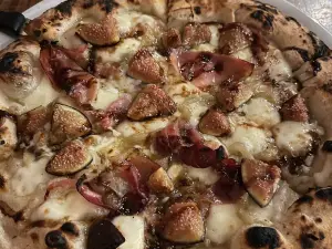 Aquila Pizza Al Forno
