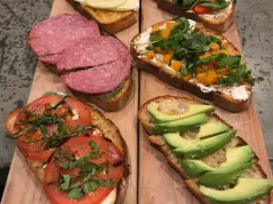 Desert Rose Pizza Gastropub & Steaks