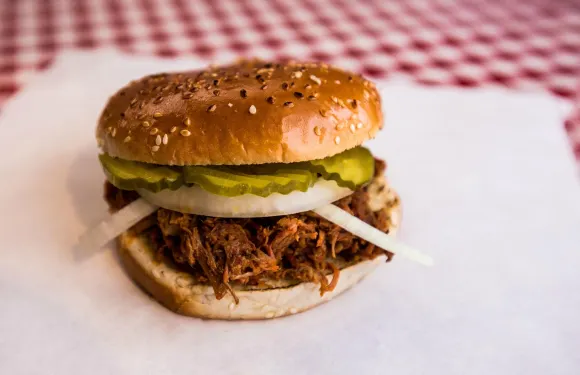 Hoegemeyer's Barbeque Barn