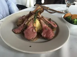 Town 220 Restaurant