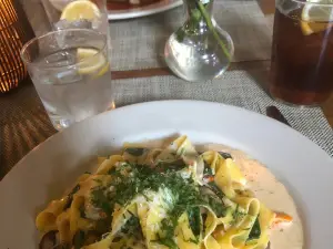 Caprice Cafe
