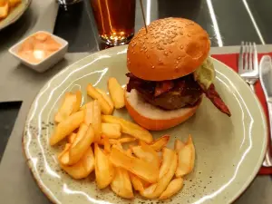 Double B. Burgers